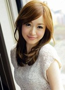 小野麻里亜